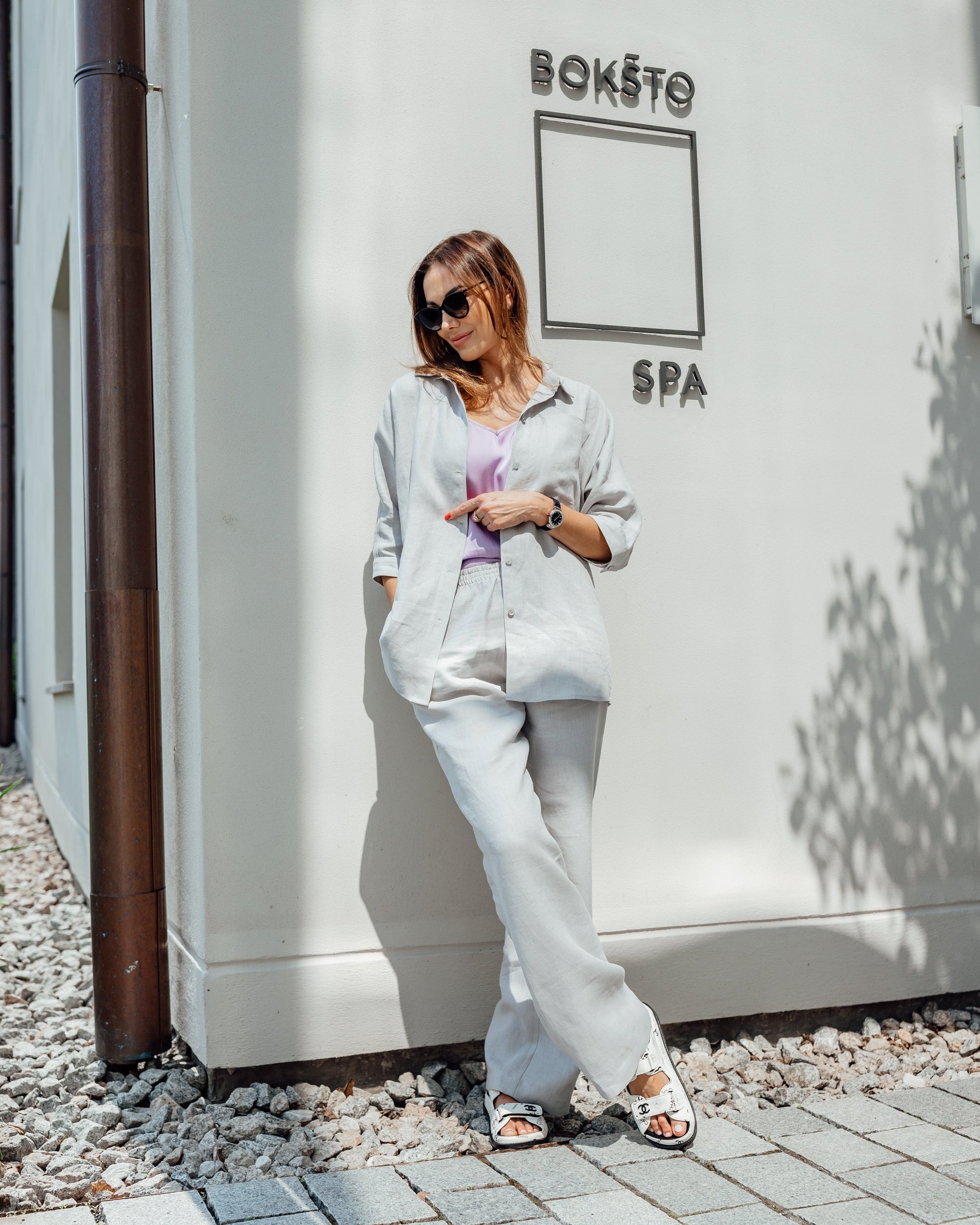 Loose grey linen shirt with cropped raglan sleeves and matching trousers
