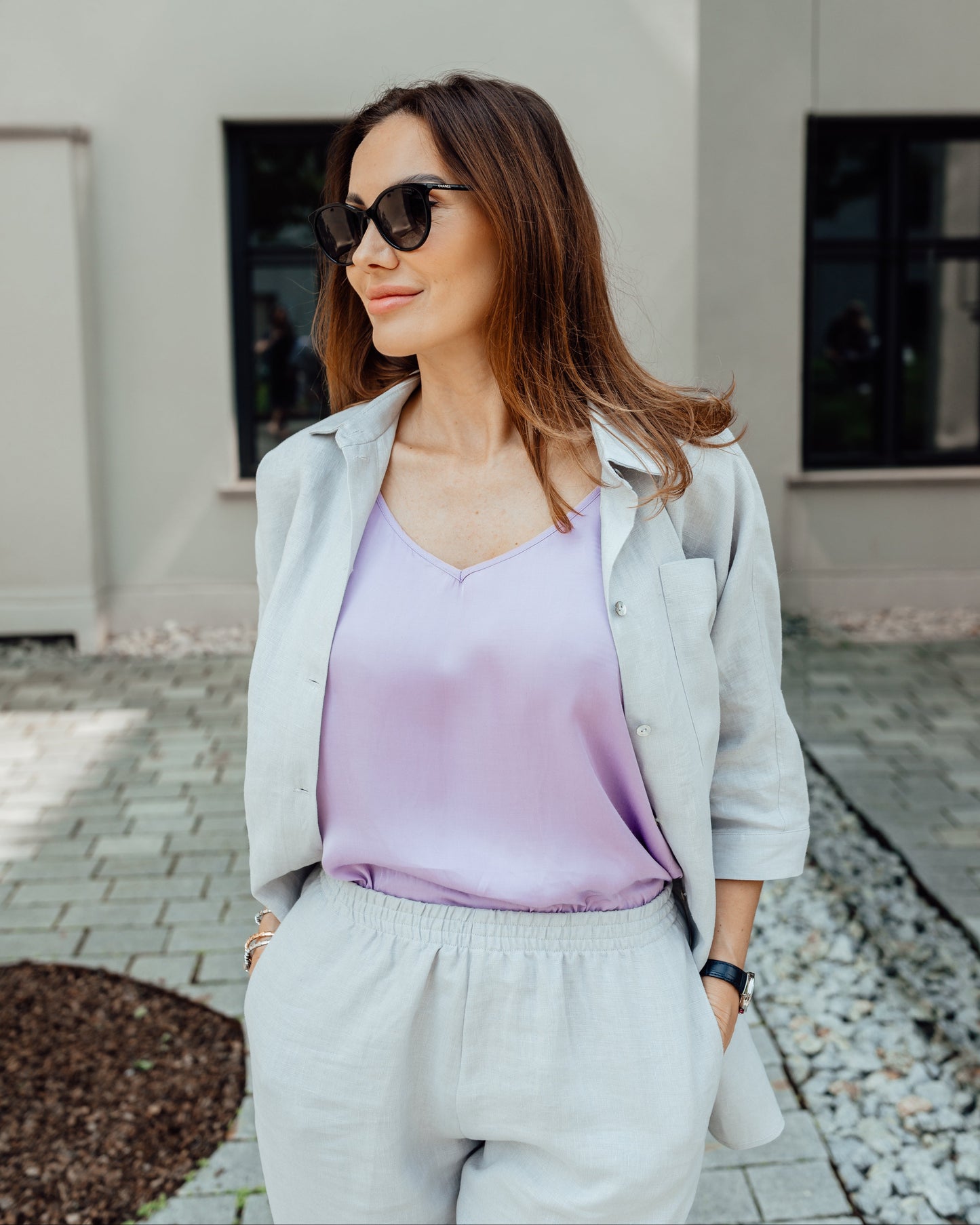 Grey linen shirt with 3/4 raglan sleeves and loose elastic waist trousers