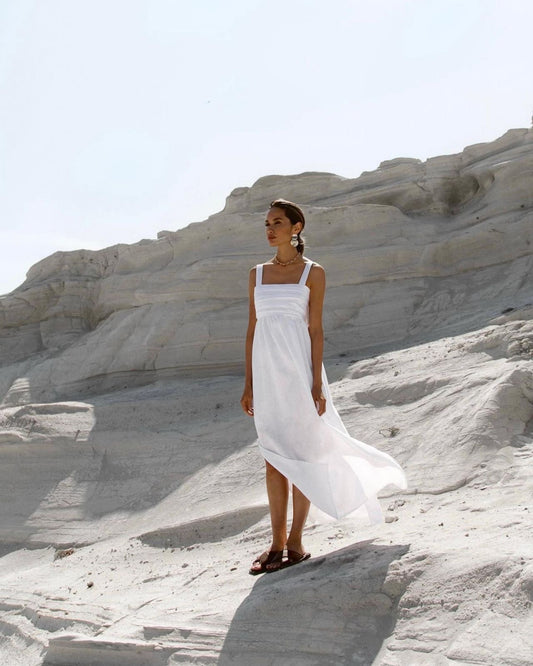 Weißes langes Leinenkleid