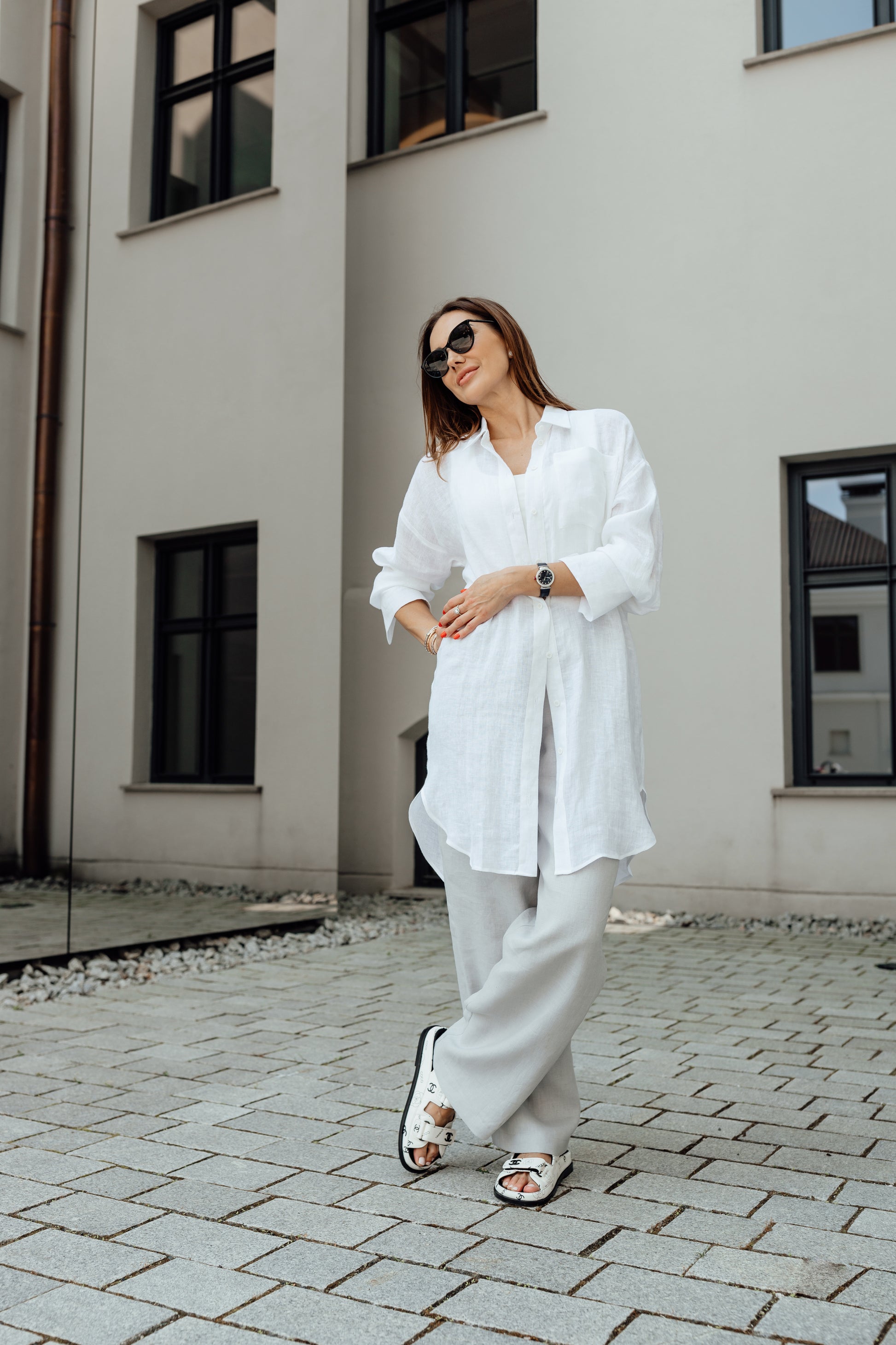 Airy long linen shirt with wide cuffs and dropped shoulder line