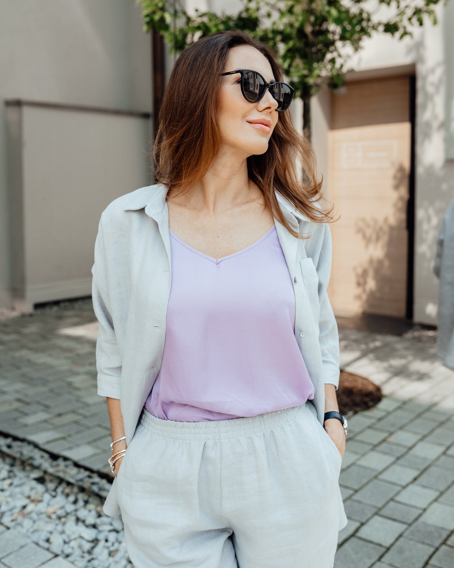 linen shirt and violet top