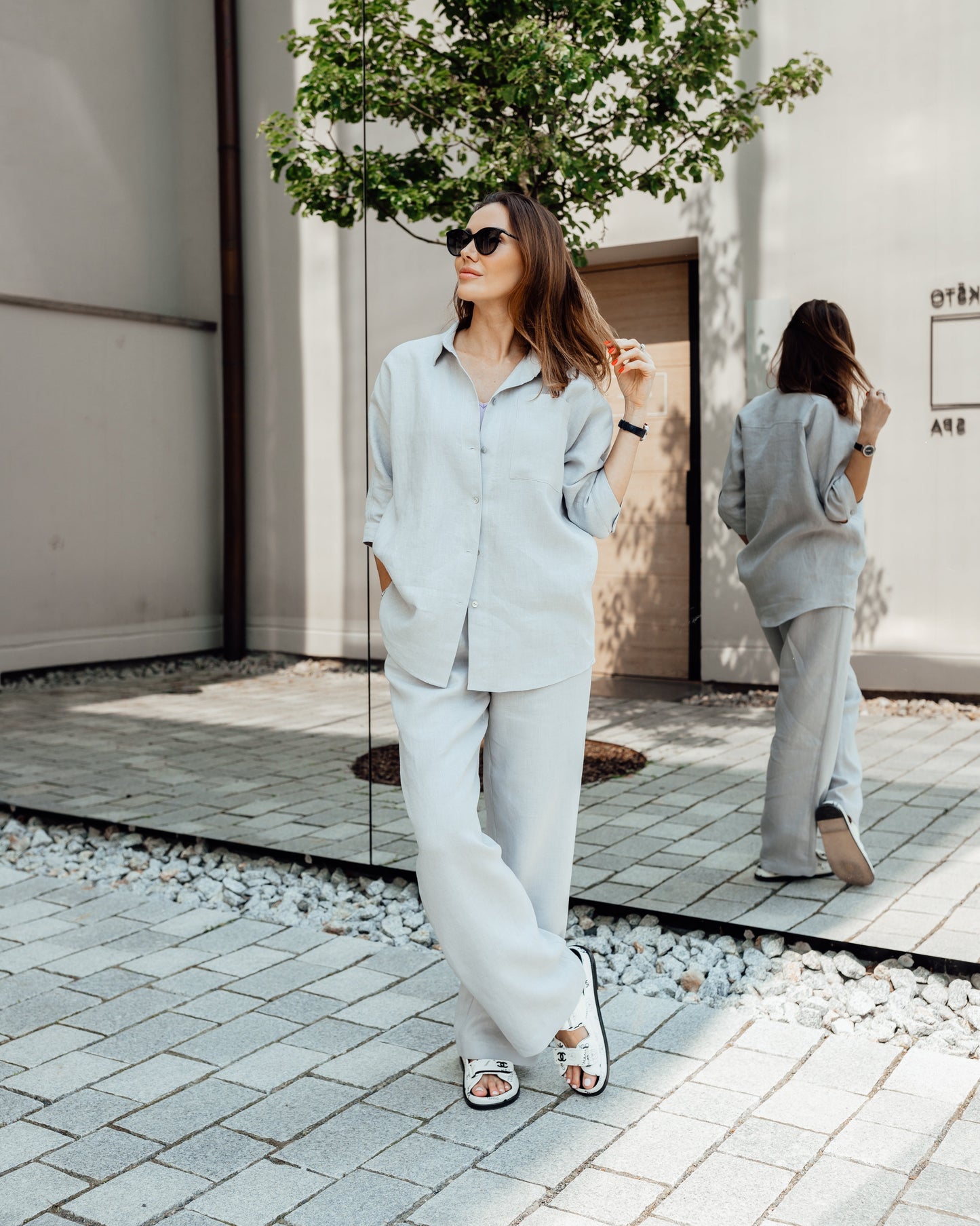 Relaxed Fit Set aus hellgrauer Leinenhose und Hemd