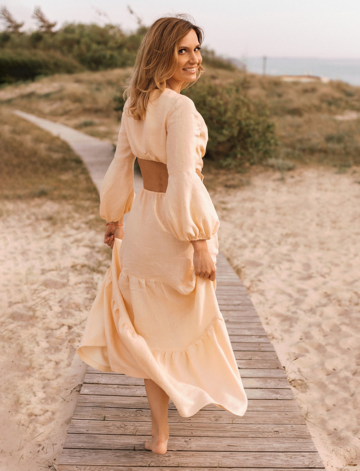 PALERMO Peach fuzz Backless Maxi linen dress