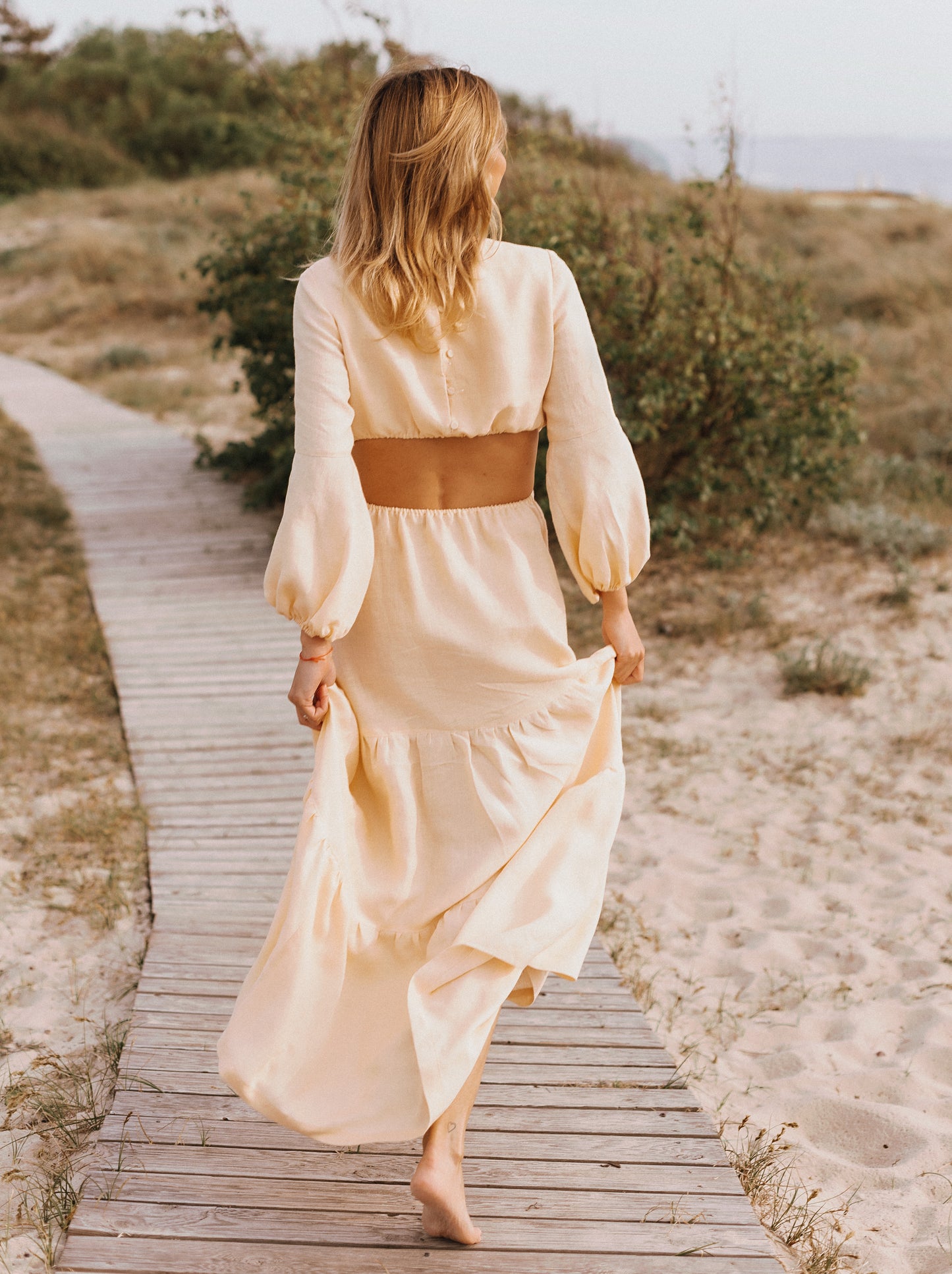 PALERMO Peach fuzz Backless Maxi linen dress