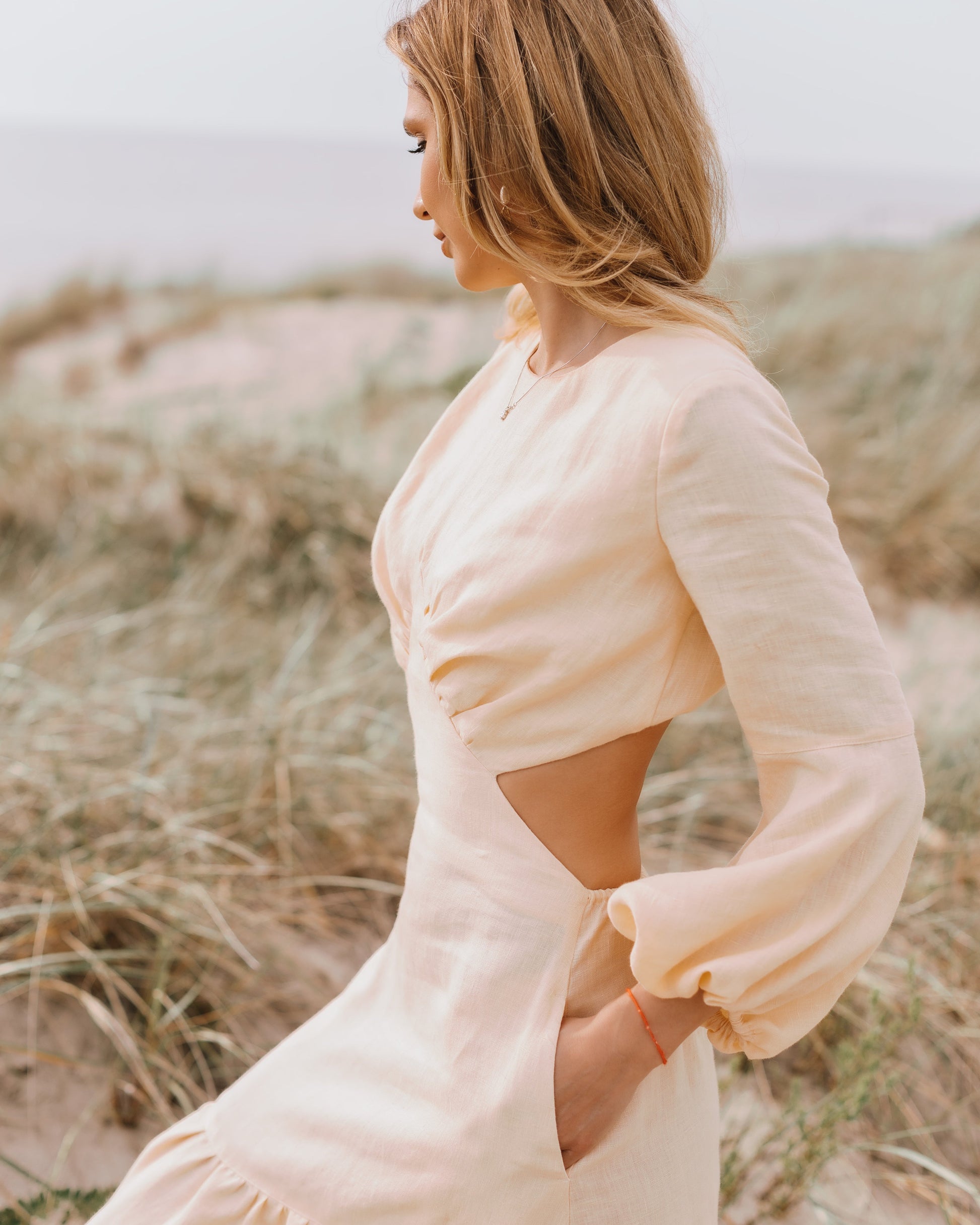 Blush backless linen dress with sleeves XL / Black Blush backless linen dress with sleeves XL / Black