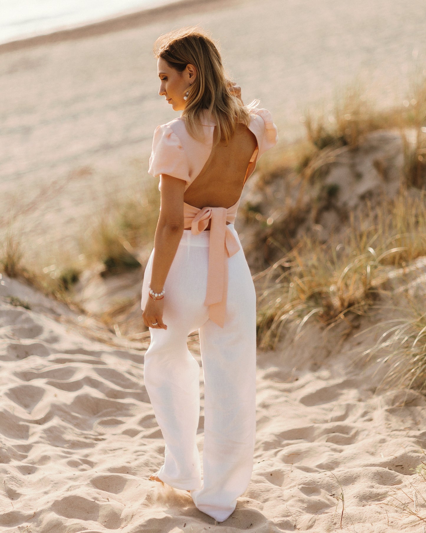 LUNA pink backless linen top with puff sleeves and adjustable back ties